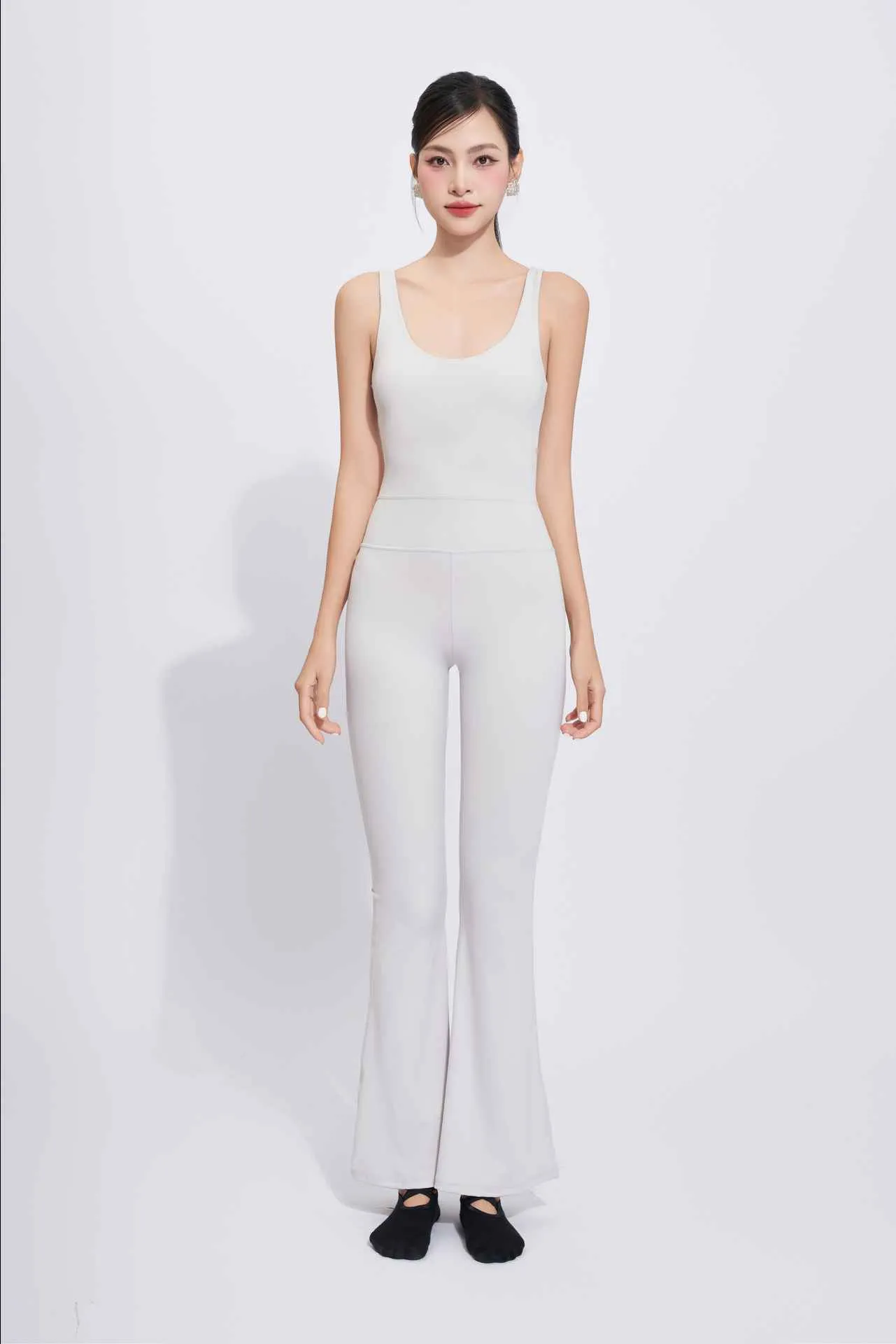 Bộ jum liền ống loe trắng
