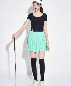 Áo cổ vuông ngắn tay dáng thường màu đen